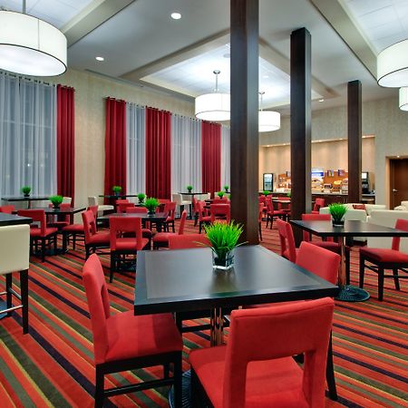 Holiday Inn Express Hotel & Suites Chatham South By Ihg Exteriör bild