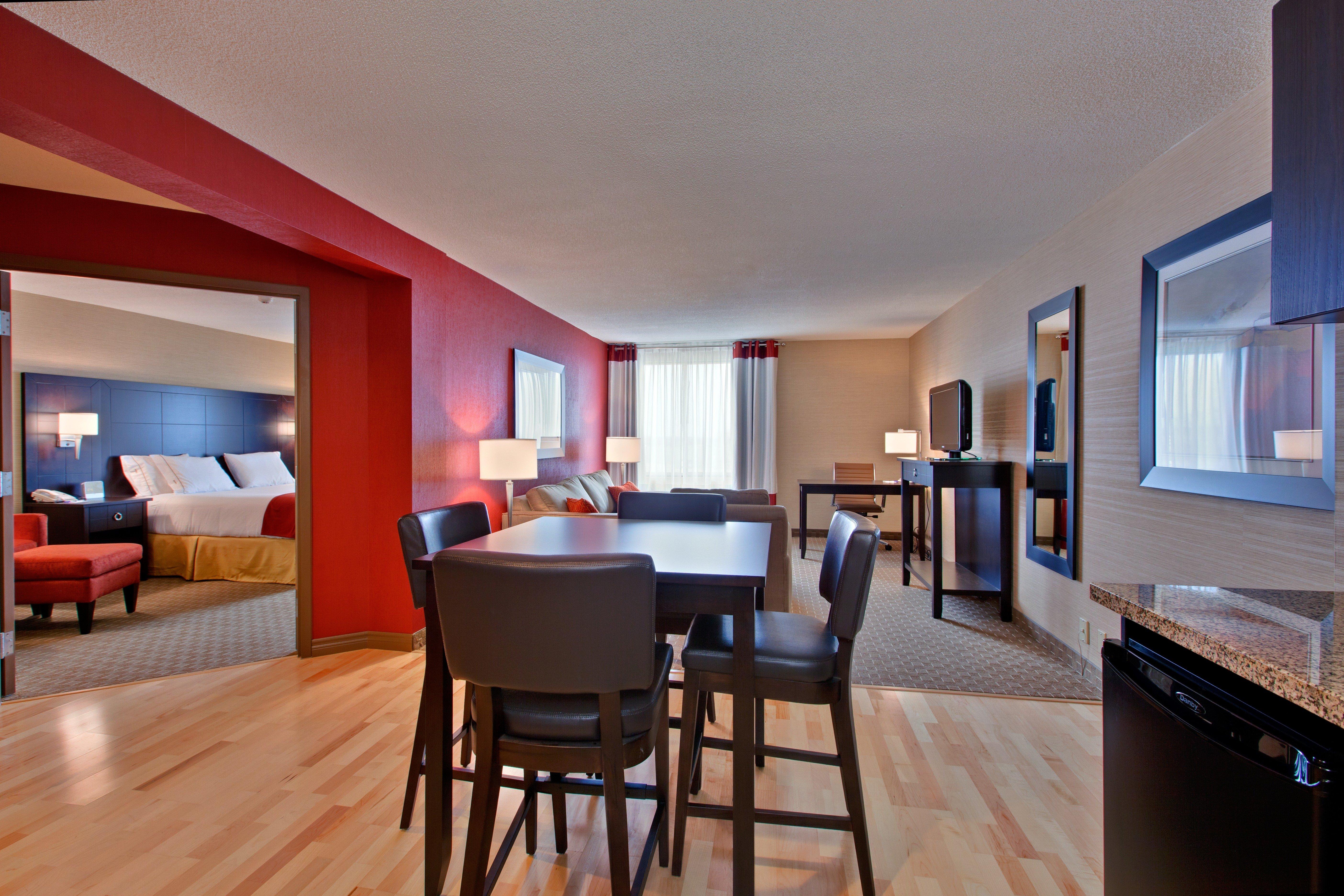 Holiday Inn Express Hotel & Suites Chatham South By Ihg Exteriör bild