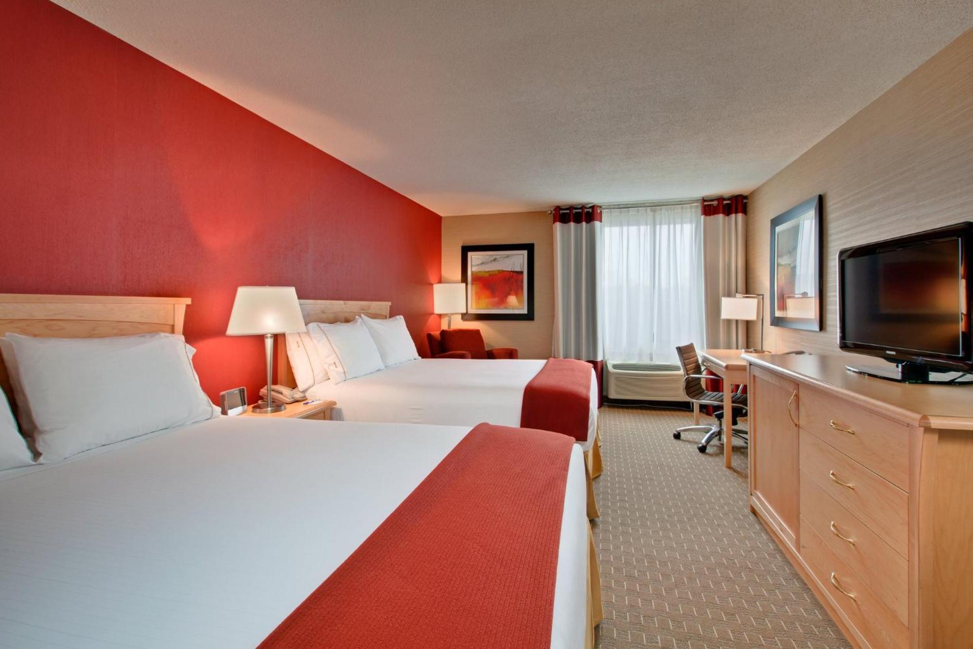 Holiday Inn Express Hotel & Suites Chatham South By Ihg Exteriör bild