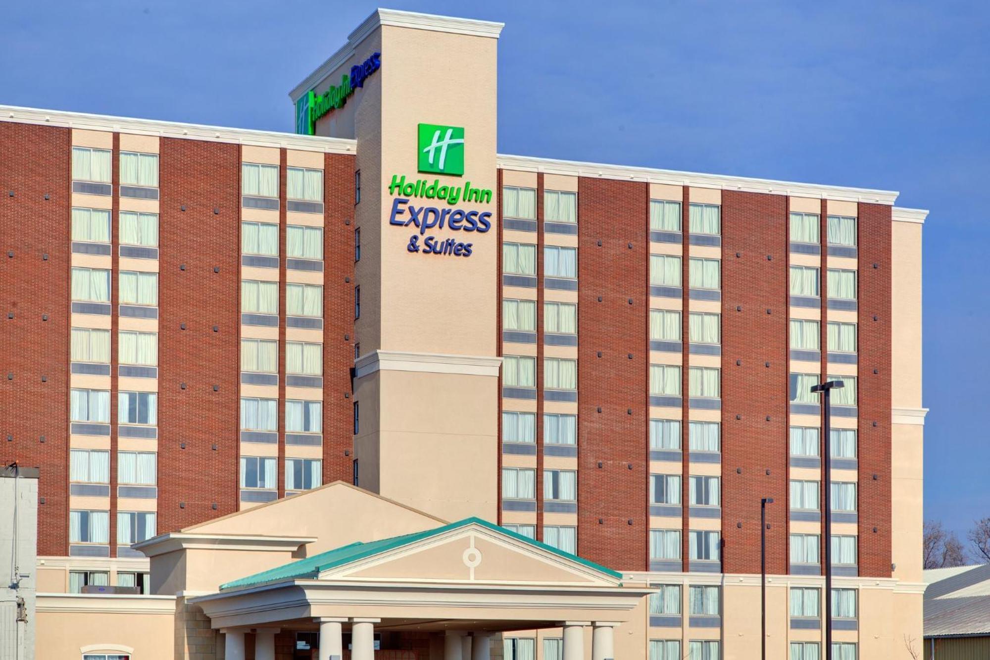 Holiday Inn Express Hotel & Suites Chatham South By Ihg Exteriör bild